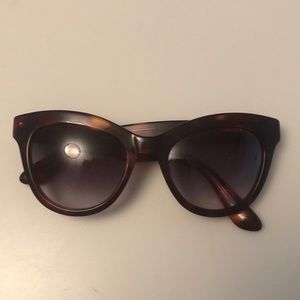 Marc Jacobs Cat Eye sunglasses